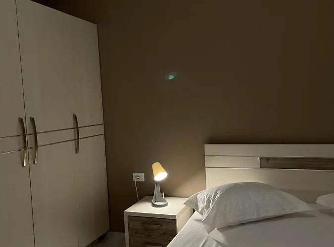 & Hotel Sarandë