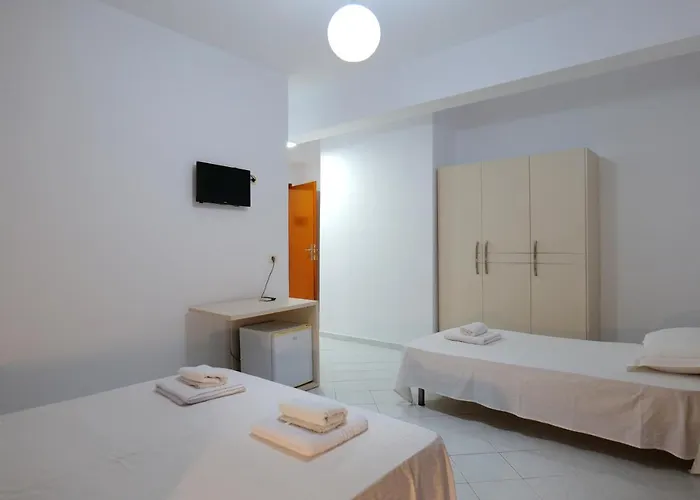 Hotel &